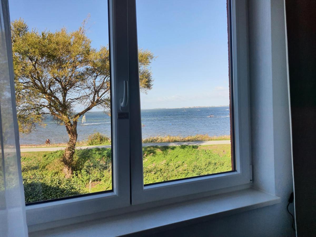 Haus Achtern Diek In Erster Reihe Am Meer Fehmarn Exteriér fotografie